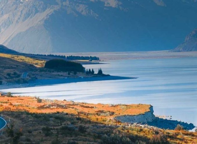 Auckland – Rotorua – Matamata – Christchurch – Tekapo – Cromwell –  Milford Sound – Teanau – Queenstown